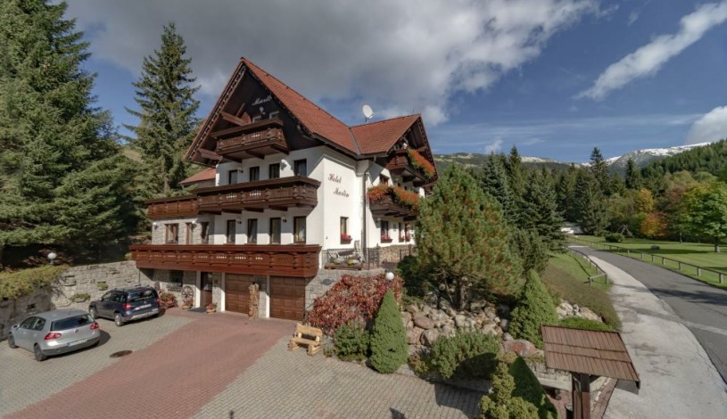 Hotel Martin a Hotel Kristýna Špindlerův Mlýn